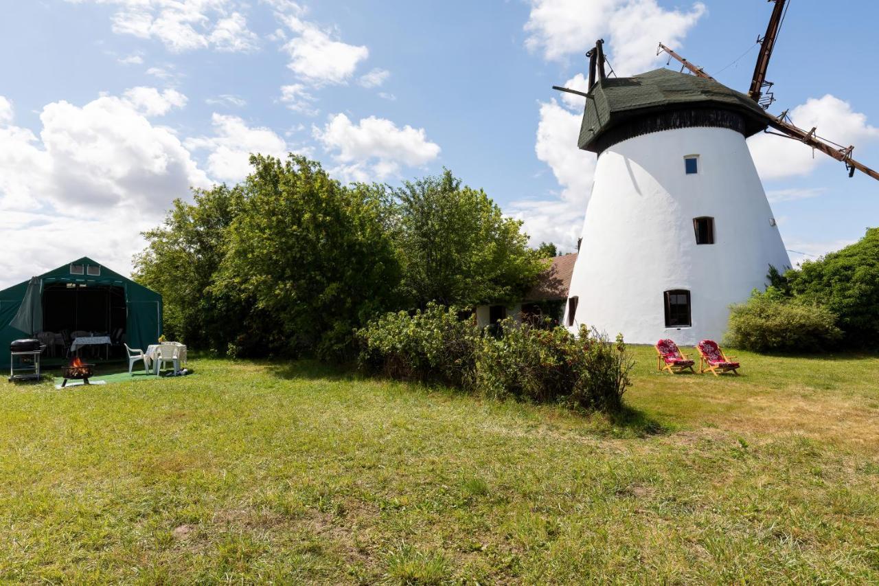 Windmill Vacation Home In Ledzin Near Baltic Sea نيخوجة المظهر الخارجي الصورة